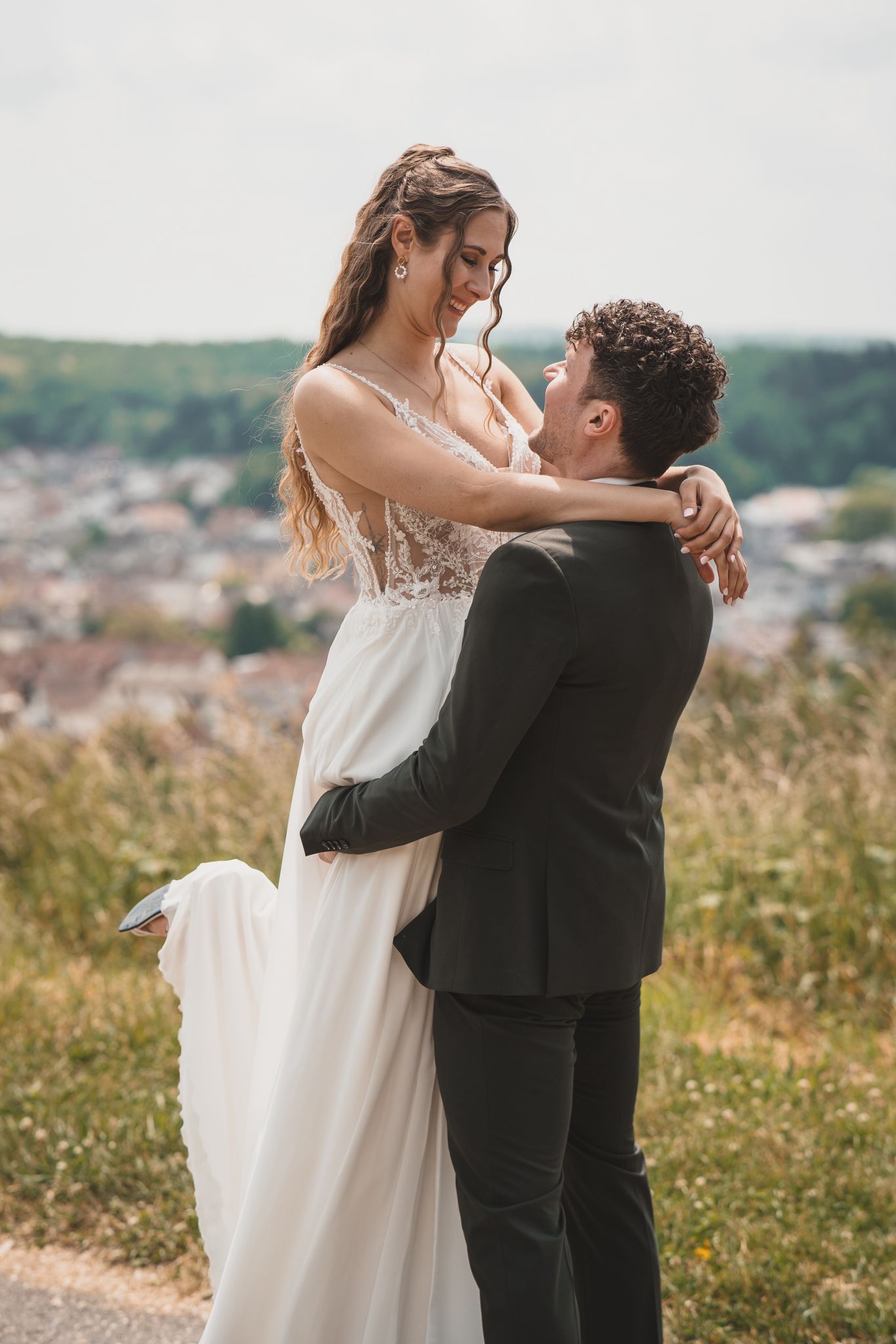Weick Mode – Ihr Brautmodengeschäft mit Herz für Hochzeitsmode.