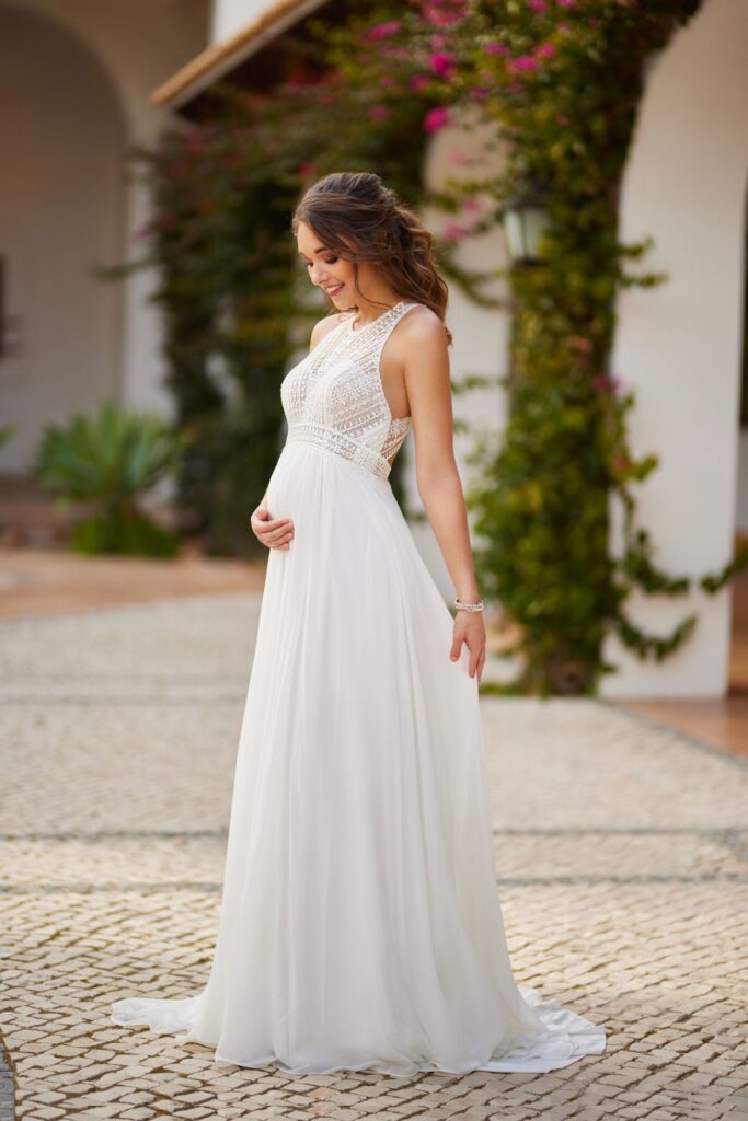 Hochzeitskleider bei Weick Mode – stilvoll, modern und individuell. Für Ihren großen Tag perfekt gekleidet.